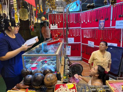 ปฎิบัติหน้าที่เวรงานลอยกระทงประจำปี 2568